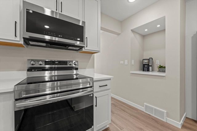 N61W23015 Silver Spring DRIVE, Sussex, WI 53089