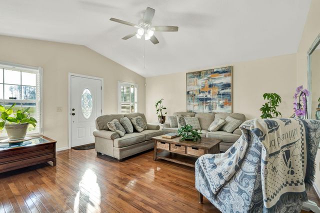 105 County Road 582, Athens, TN 37303