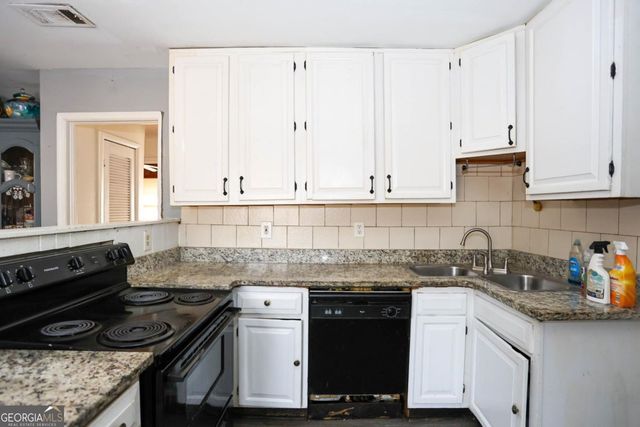 1368 W Austin Road, Decatur, GA 30032