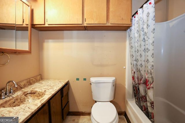 1368 W Austin Road, Decatur, GA 30032