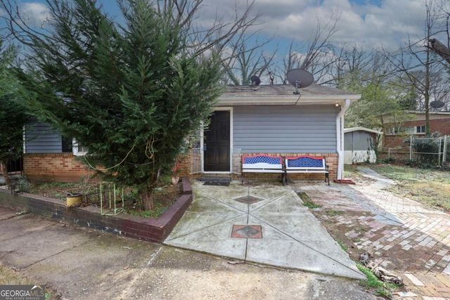 1368 W Austin Road, Decatur, GA 30032