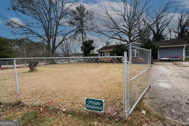 1368 W Austin Road, Decatur, GA 30032