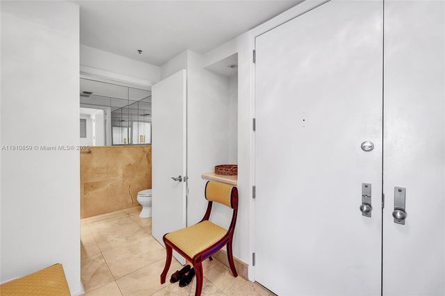 808 E Brickell Key Dr 2104, Miami, FL 33131