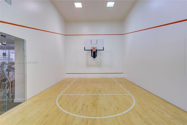 808 E Brickell Key Dr 2104, Miami, FL 33131