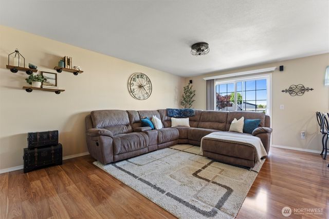 7690 Mcdougall Avenue NE, Moses Lake, WA 98837