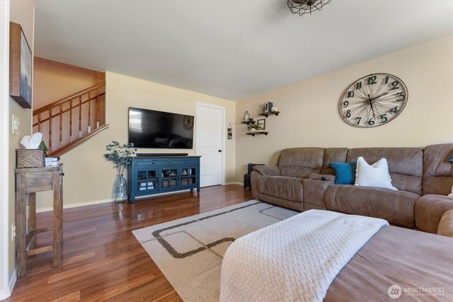 7690 Mcdougall Avenue NE, Moses Lake, WA 98837