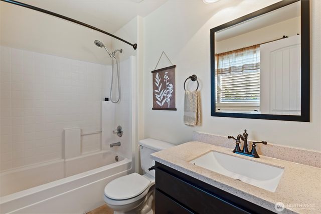 7690 Mcdougall Avenue NE, Moses Lake, WA 98837