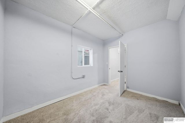 1775 S 9 Street, Omaha, NE 68108