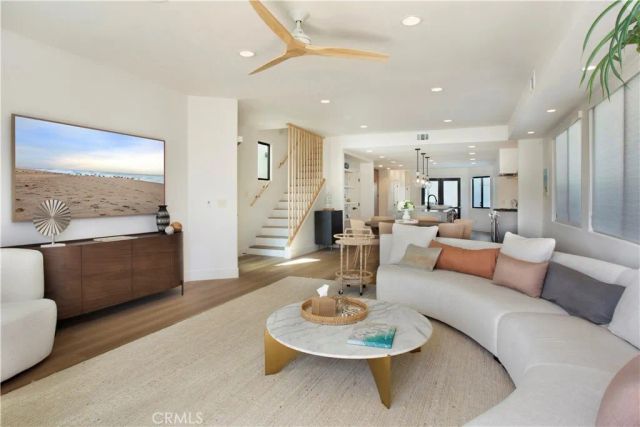 203 21st, Huntington Beach, CA 92648