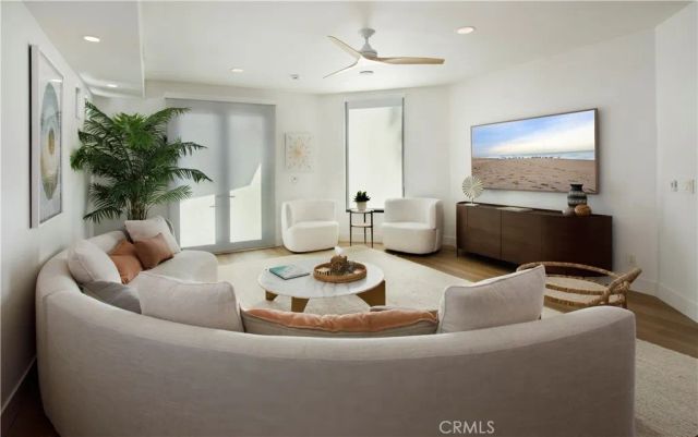 203 21st, Huntington Beach, CA 92648