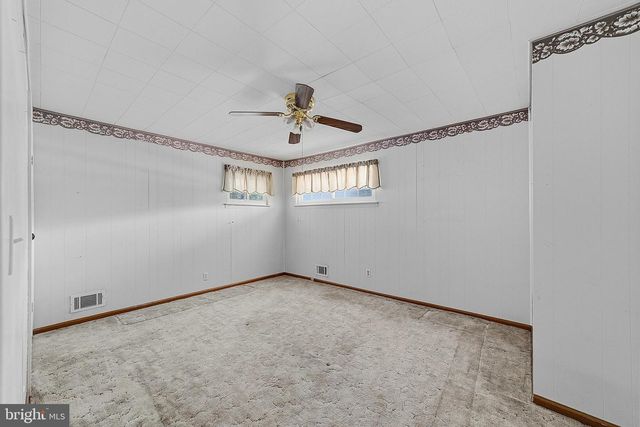 16 PUPEK RD, South Amboy, NJ 08879