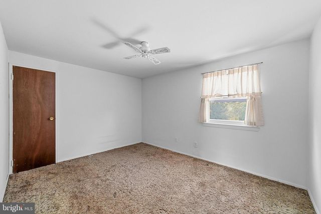 16 PUPEK RD, South Amboy, NJ 08879