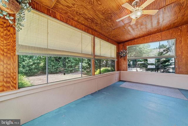 16 PUPEK RD, South Amboy, NJ 08879