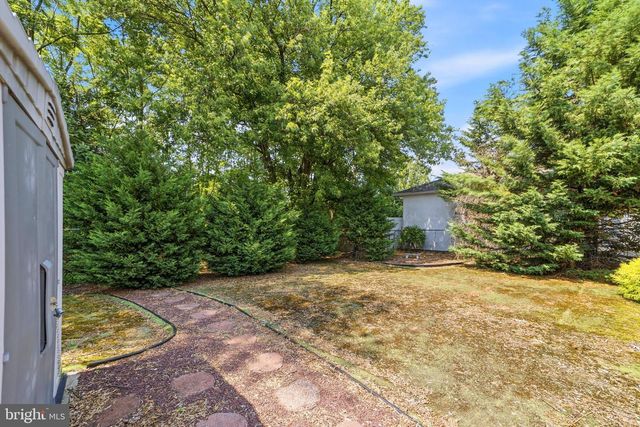16 PUPEK RD, South Amboy, NJ 08879