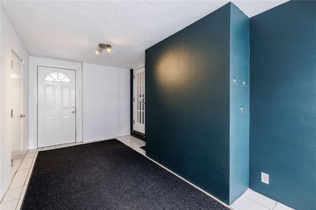 101 Freemont Road, Rochester, NY 14612