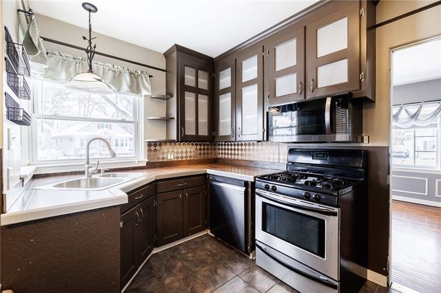 101 Freemont Road, Rochester, NY 14612