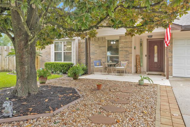 315 Thistlewood Court, League City, TX 77573