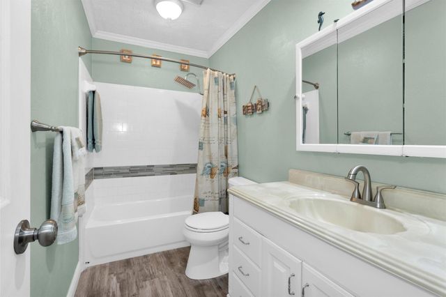 315 Thistlewood Court, League City, TX 77573