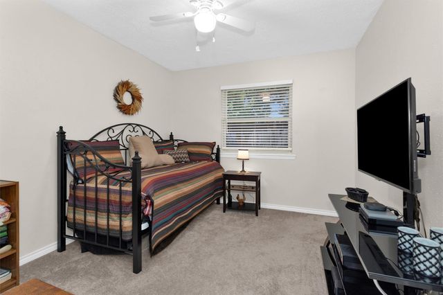 315 Thistlewood Court, League City, TX 77573
