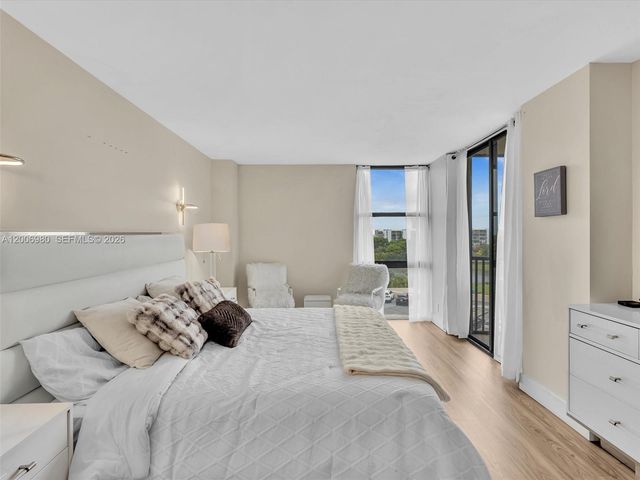 20301 W Country Club Drive 622, Aventura, FL 33180