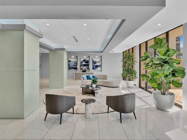 20301 W Country Club Drive 622, Aventura, FL 33180