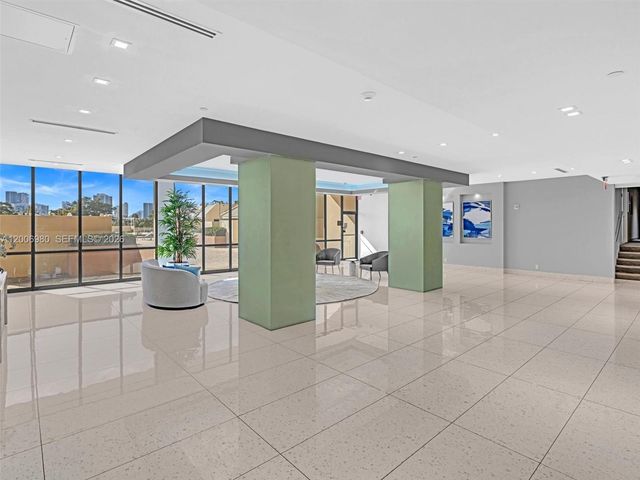 20301 W Country Club Drive 622, Aventura, FL 33180