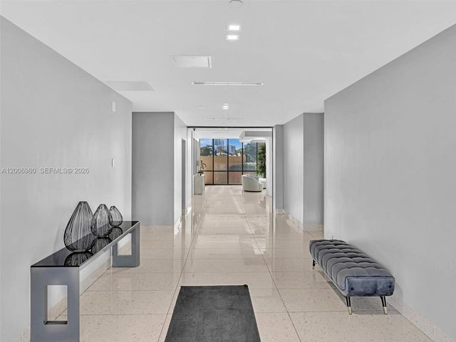 20301 W Country Club Drive 622, Aventura, FL 33180