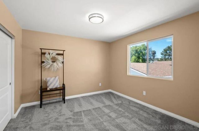 911 Concepcion Ave, Spring Valley, CA 91977