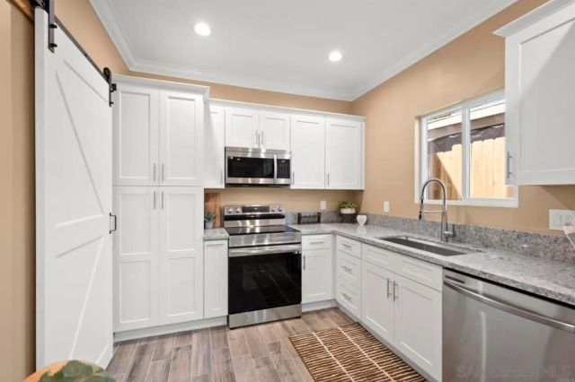 911 Concepcion Ave, Spring Valley, CA 91977