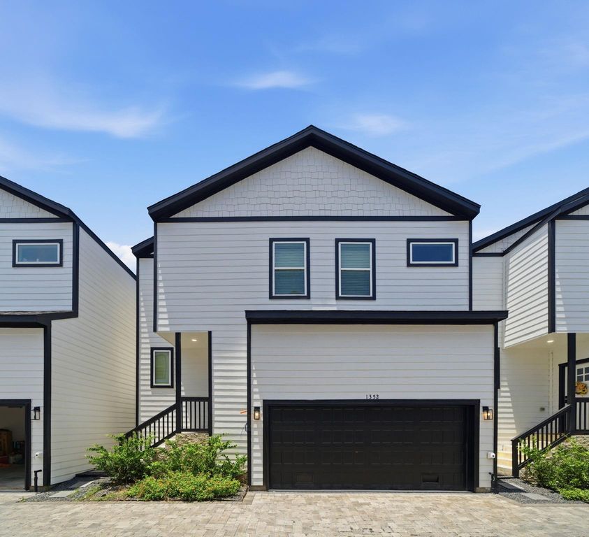 1352 W 24th Street, Houston, TX 77008