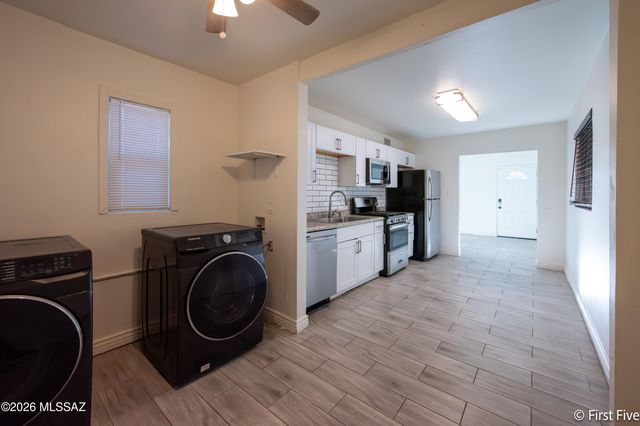 2011 S Kelvin Stravenue, Tucson, AZ 85713