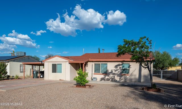 2011 S Kelvin Stravenue, Tucson, AZ 85713