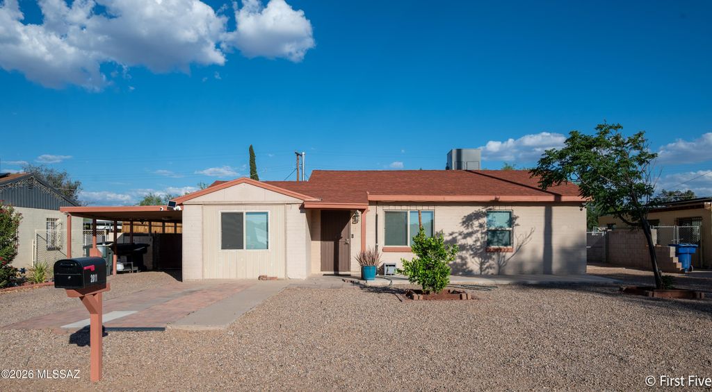 2011 S Kelvin Stravenue, Tucson, AZ 85713