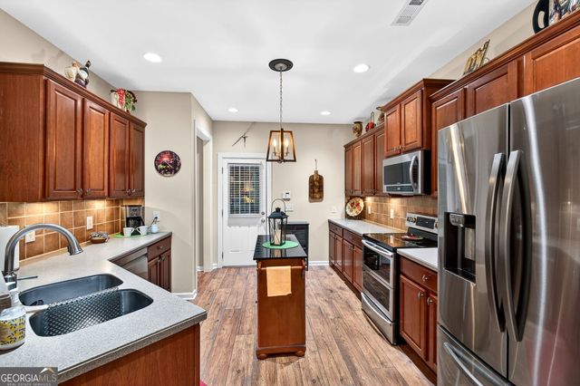 327 Fairways Drive, Macon, GA 31220