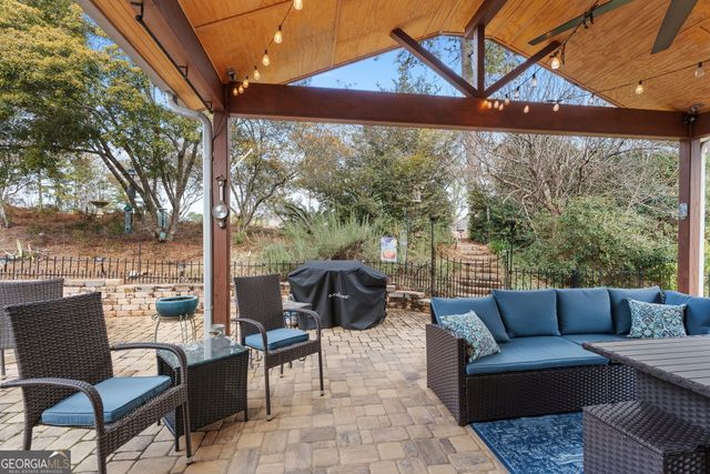 327 Fairways Drive, Macon, GA 31220