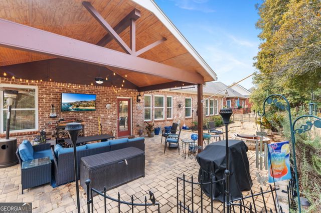 327 Fairways Drive, Macon, GA 31220