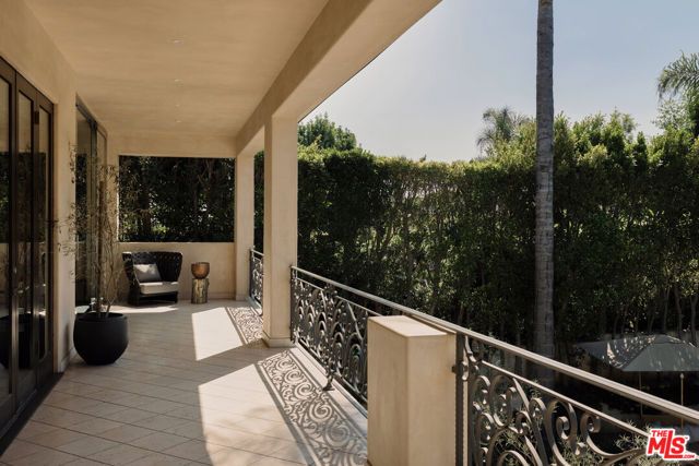 623 N Alta Drive, Beverly Hills, CA 90210