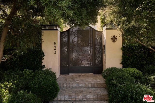 623 N Alta Drive, Beverly Hills, CA 90210