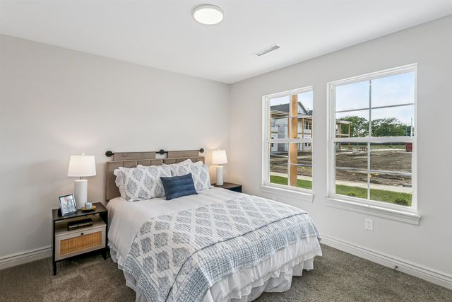 409 E Douglas Ave, Andover, KS 67002
