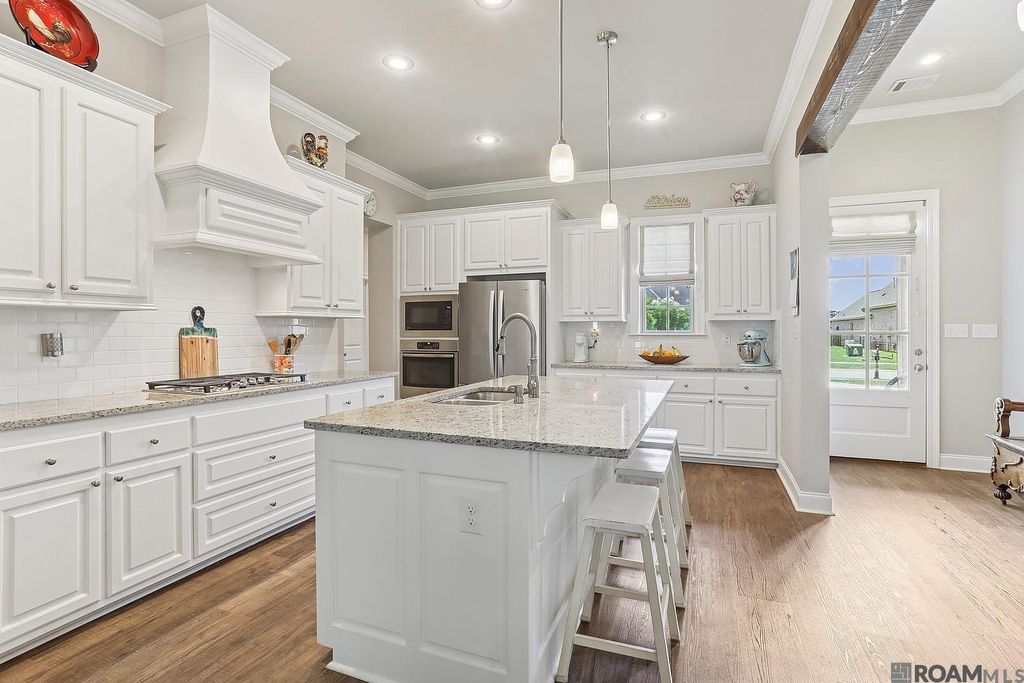 16035 Greycliff Ave, Pride, LA 70770