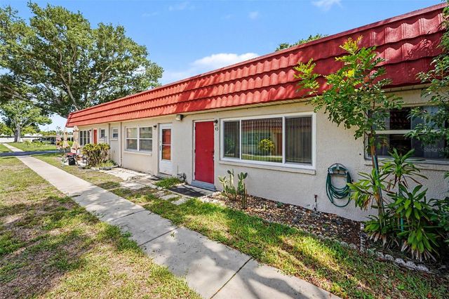 5870 38TH AVENUE N 43, St Petersburg, FL 33710