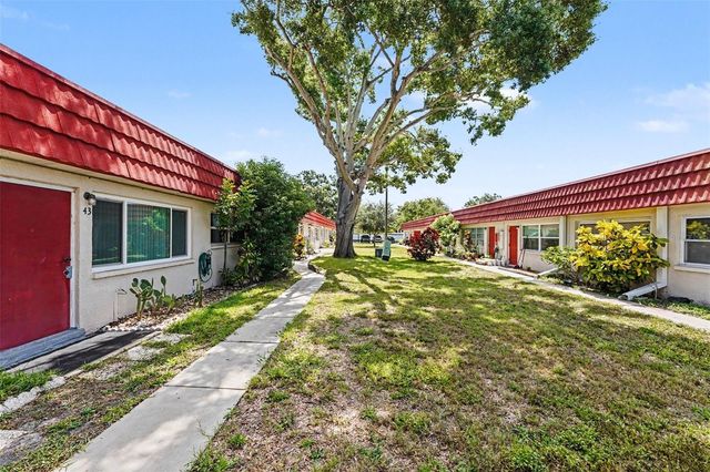 5870 38TH AVENUE N 43, St Petersburg, FL 33710