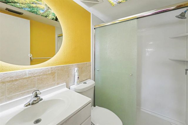 5870 38TH AVENUE N 43, St Petersburg, FL 33710