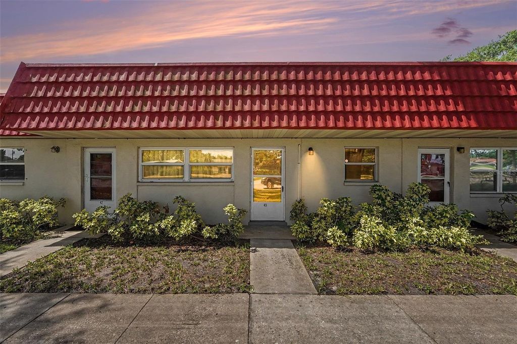 5870 38TH AVENUE N 43, St Petersburg, FL 33710