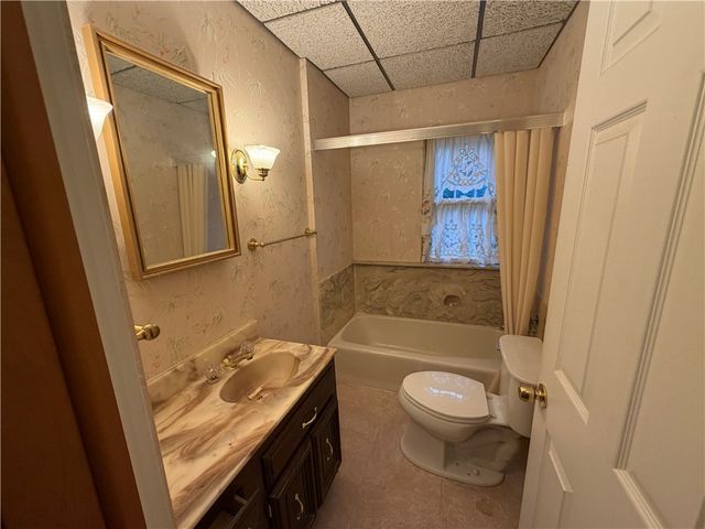 905 Ringgold St, Crafton Heights, PA 15220