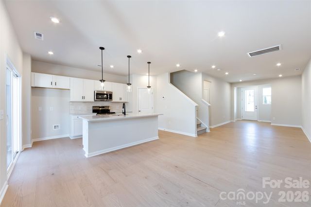 6005 Longar Lane, Charlotte, NC 28269