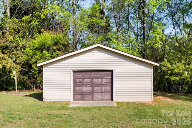 1696 Hoffman Road, Gastonia, NC 28054