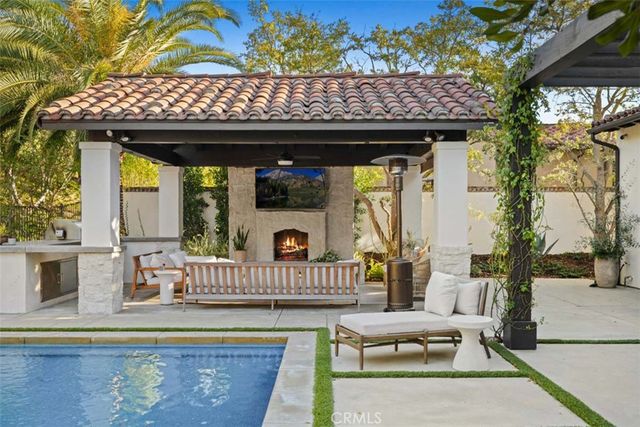 22 Vernal Spring, Irvine, CA 92603