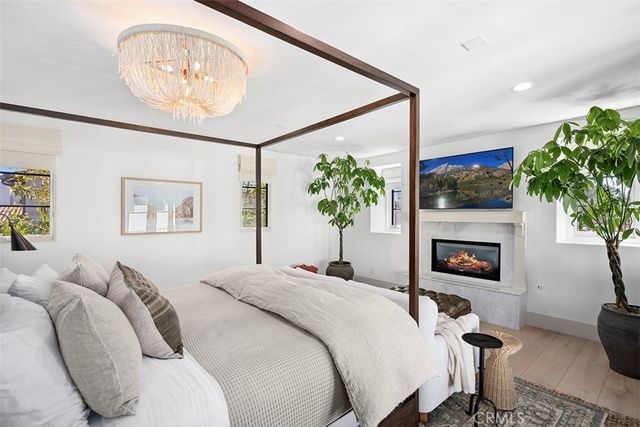 22 Vernal Spring, Irvine, CA 92603