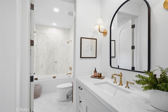 22 Vernal Spring, Irvine, CA 92603
